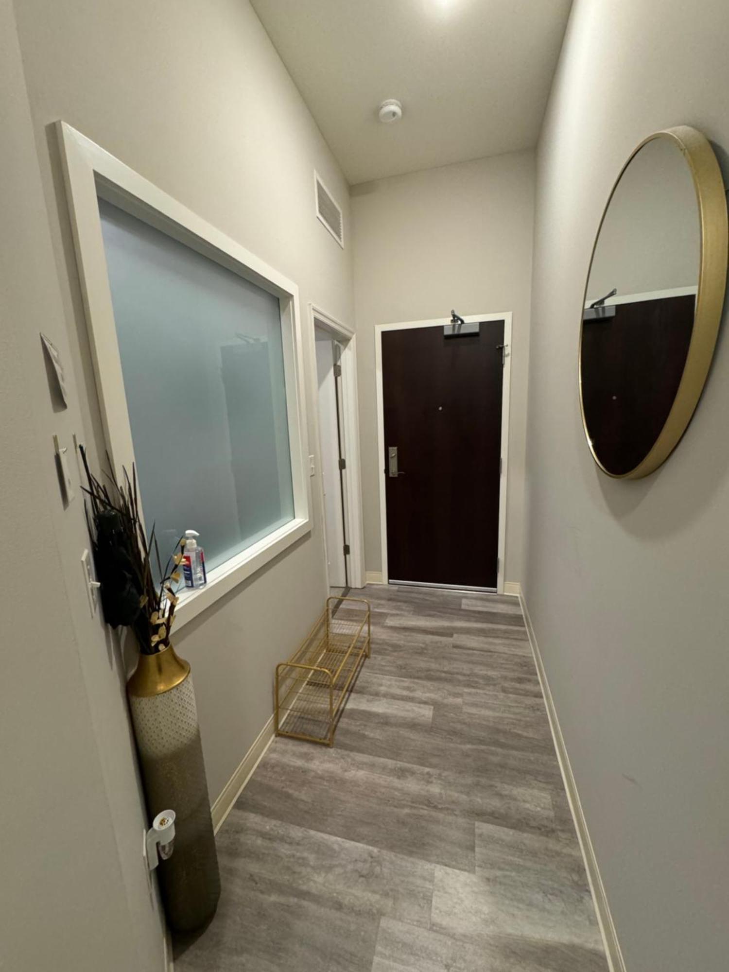 Beautiful Condo/Rooftop Patio With Free Parking Cleveland Kültér fotó